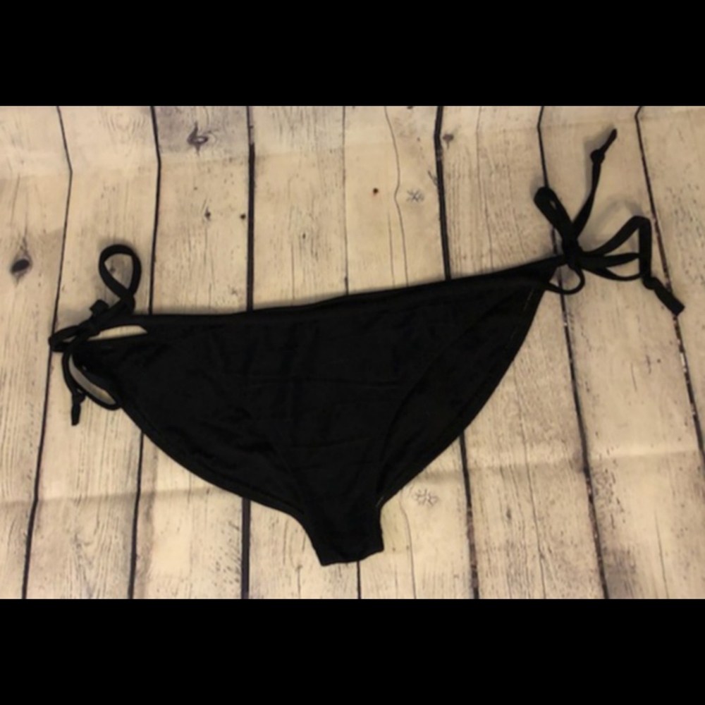 EUC Ritchie Swimwear black string bikini bottom - small